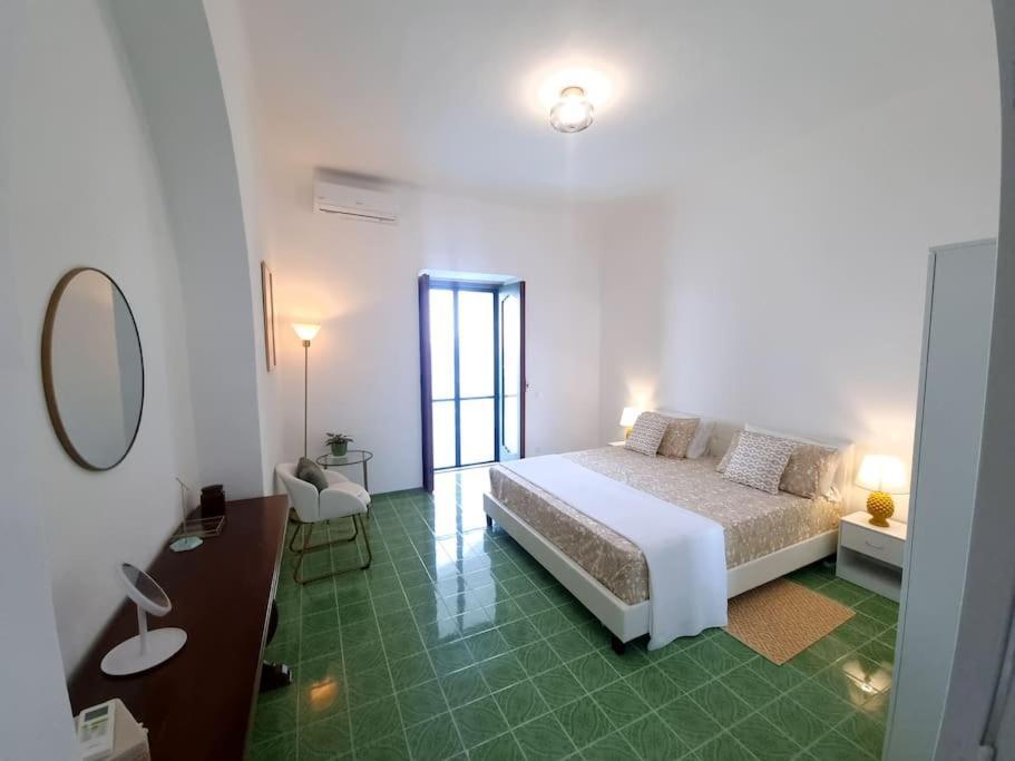 Casa Intiso - Two Double Bedroom Apartment Positano Eksteriør billede